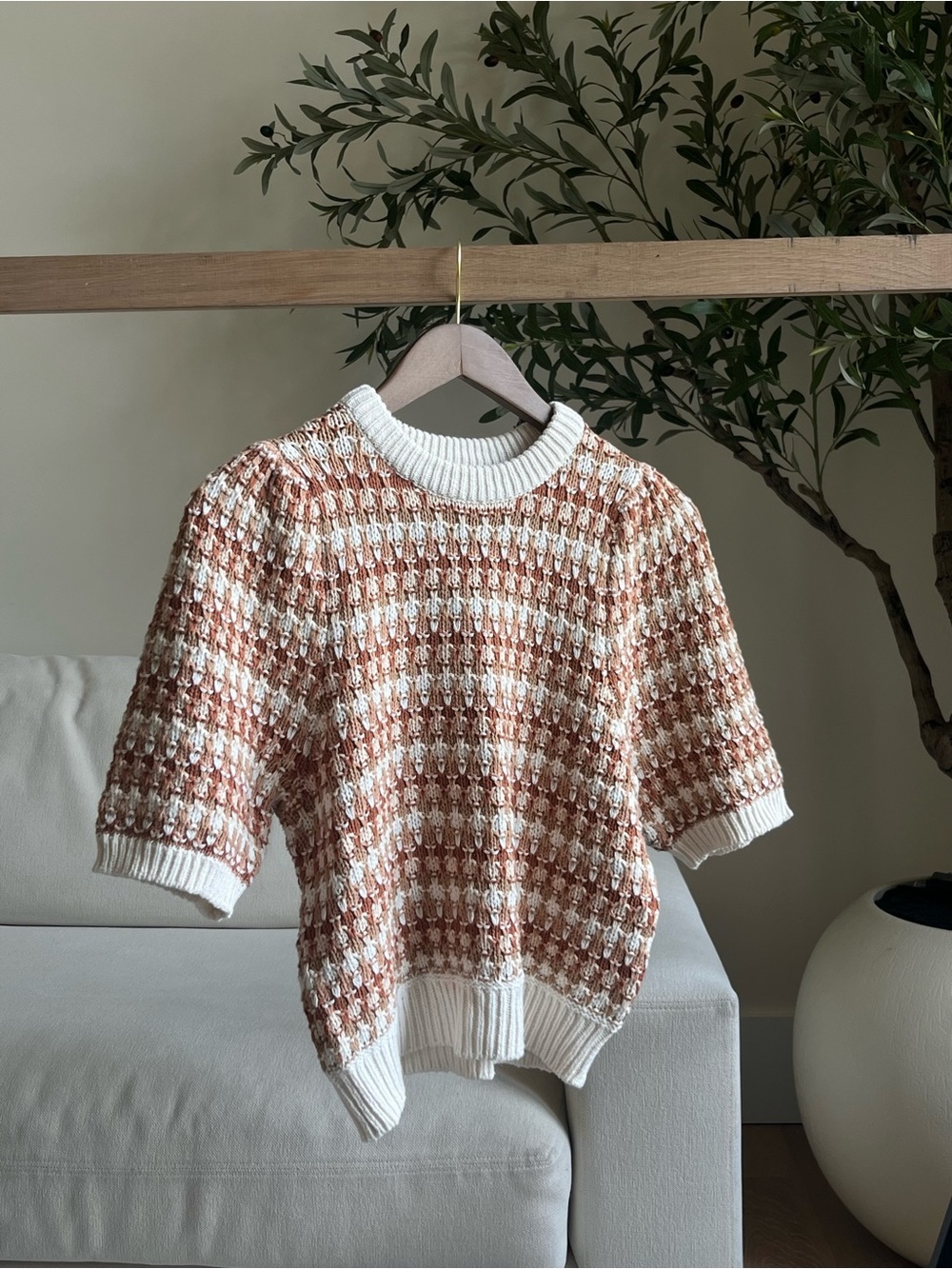 Universal Thread Cinnamon Cream Puff-Sleeve Crew Neck Pullover Sweater
